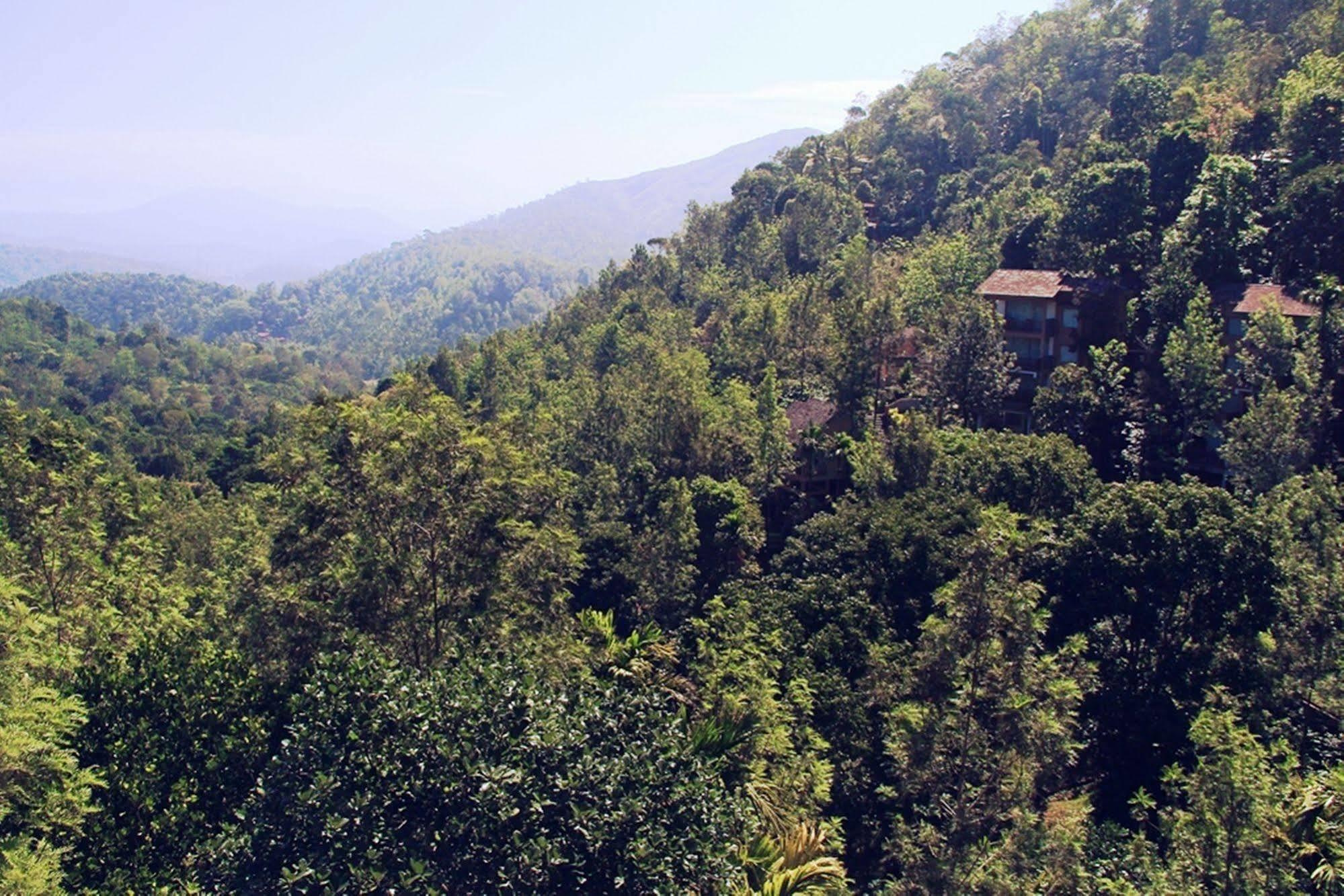 Oxygen Resorts Thekkady Exterior foto